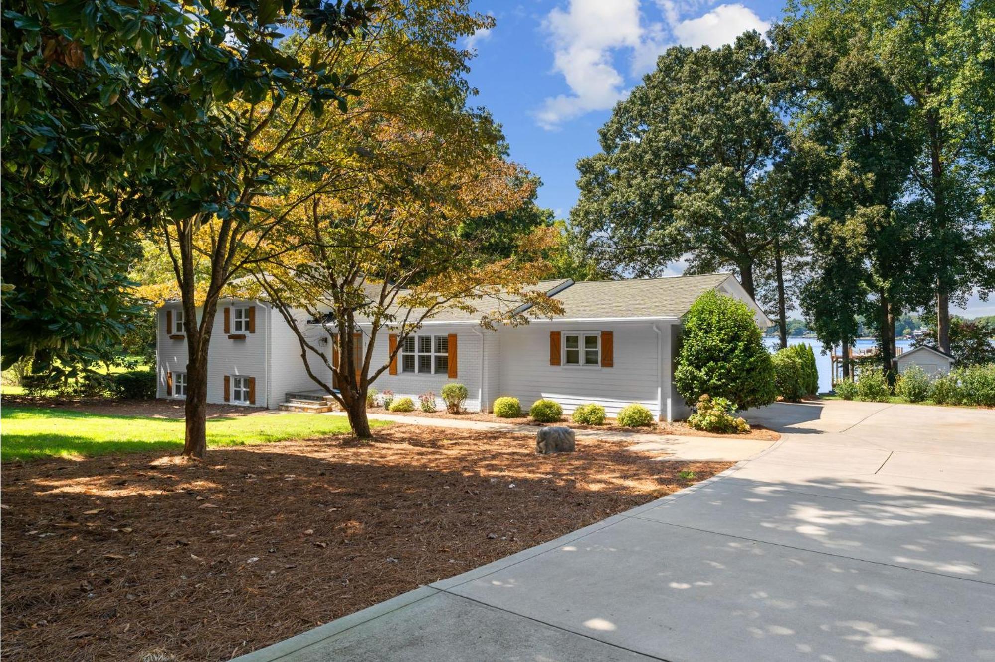 Lakefront Living Mooresville Zewnętrze zdjęcie